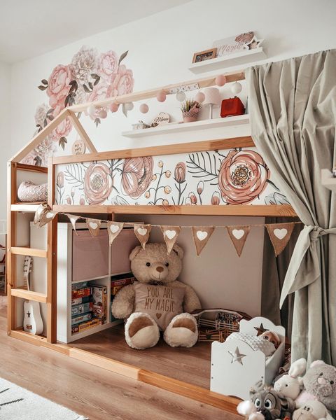 Ikea Kinderbett mit Dachgerüst und Baldachin