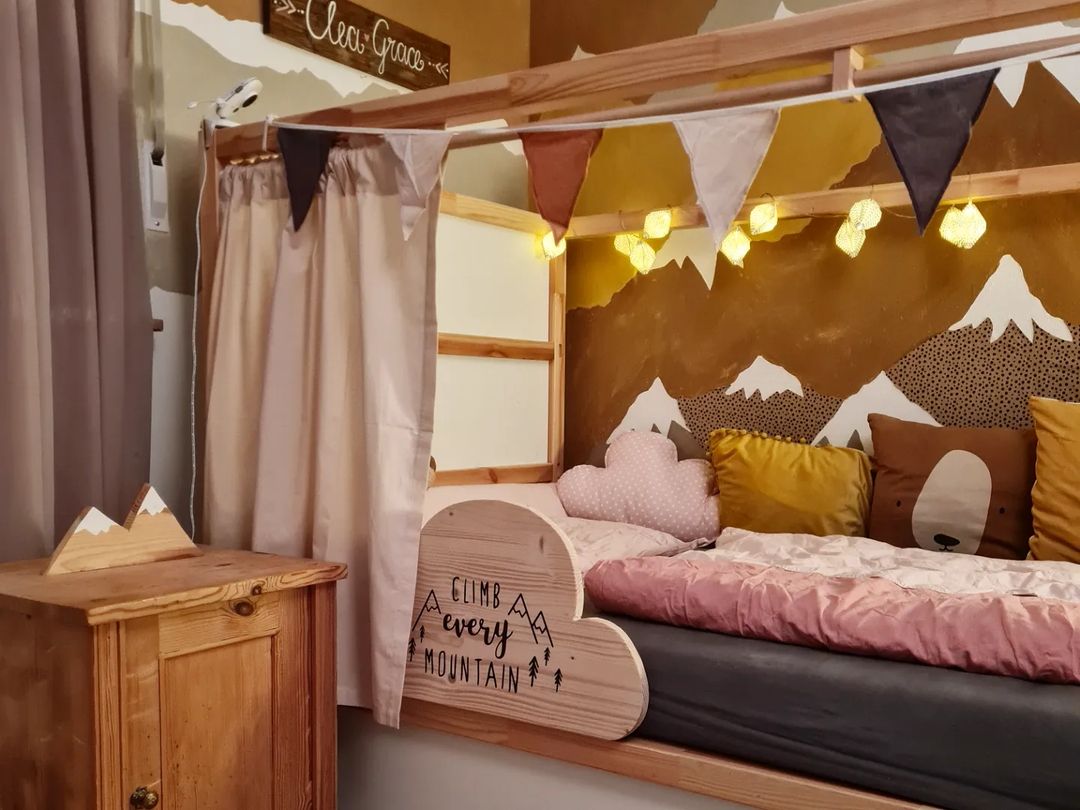 Ikea Kura Vorhang an Ikea Kura Bett