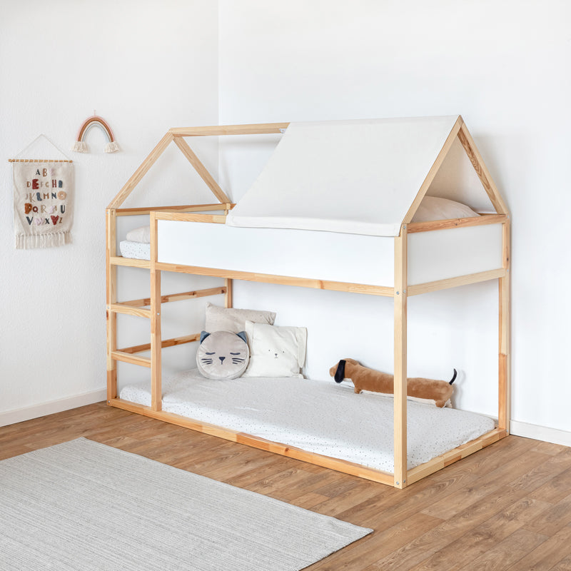 IKEA Kura Bett mit Dach und Stoffüberzug.