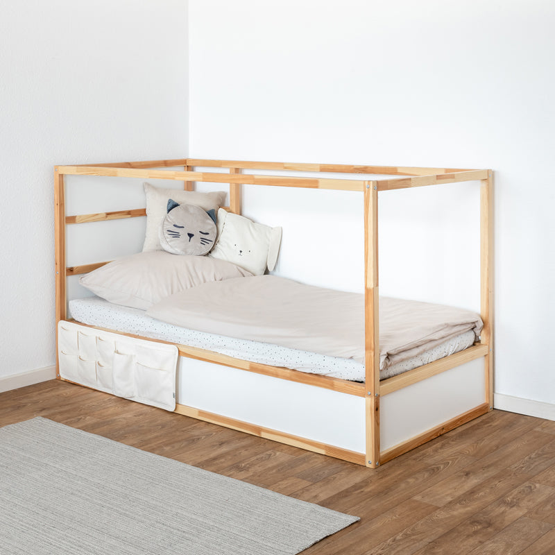 IKEA Kura Bodenbett mit Aufbewahrungstasche an der Seite.