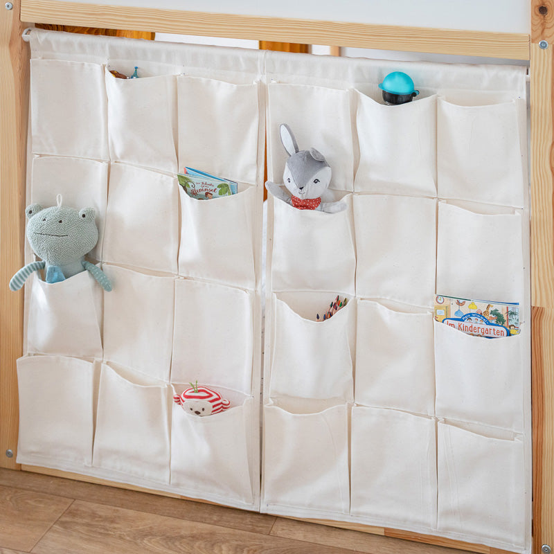 Detailansicht von einer Spielzeugaufbewahrung für Ikea Kura Kinderbett